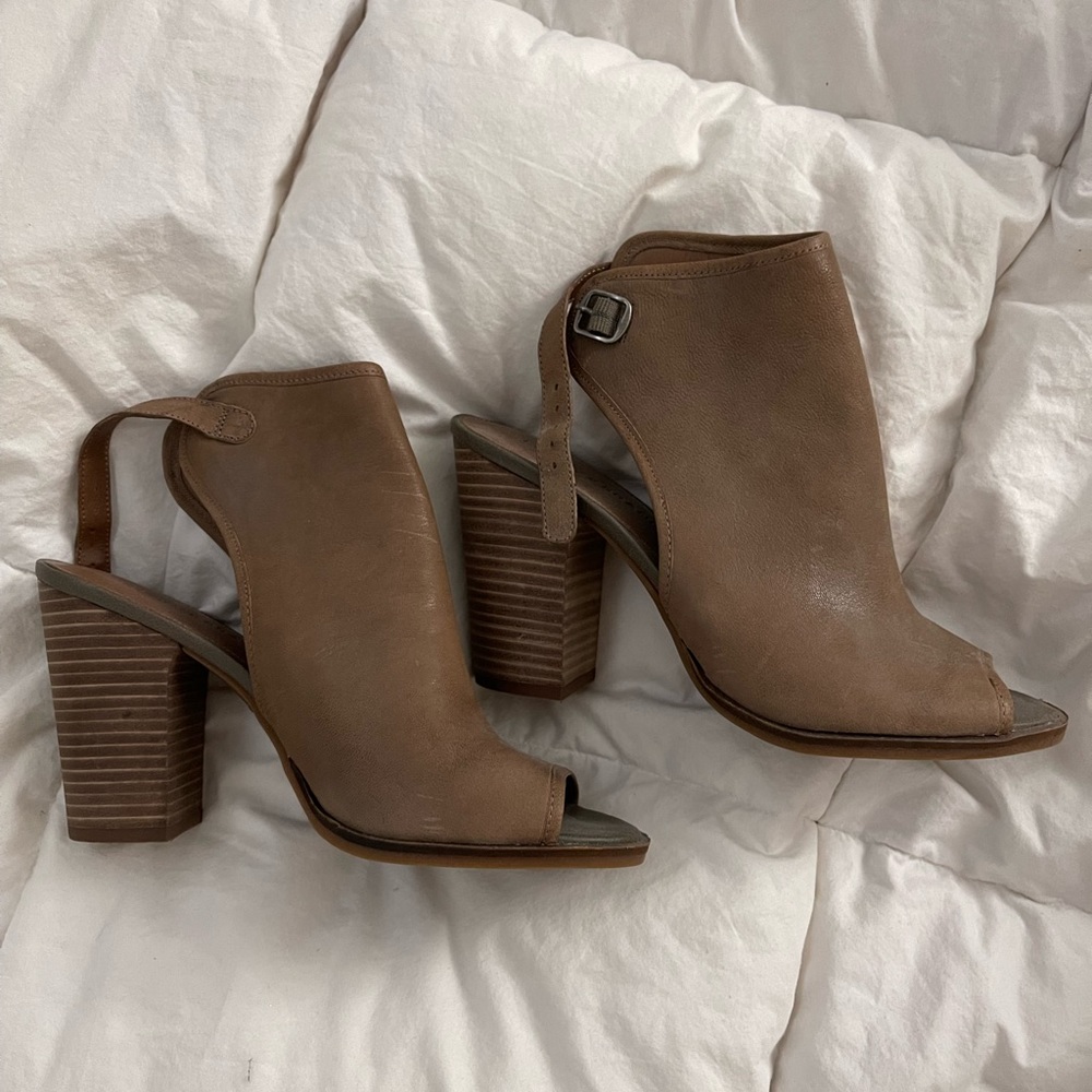 Tan lucky brand booties. Size 9-like new.